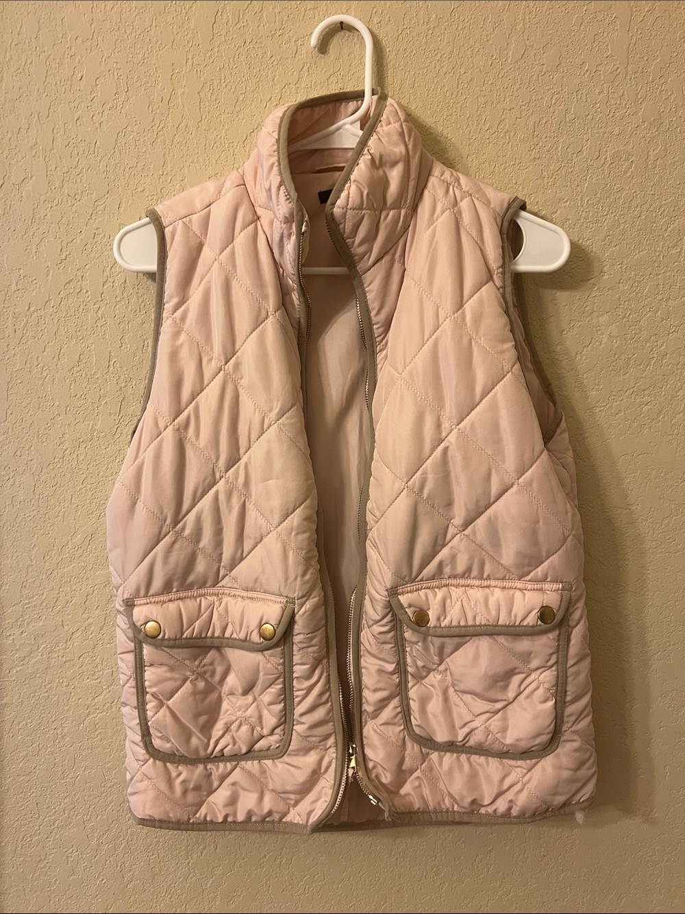 Quinn Pale Pink Quilted Vest with Taupe Trim